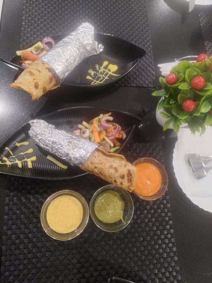 Tierra Hotel Cum Restaurant Kāziranga 외부 사진